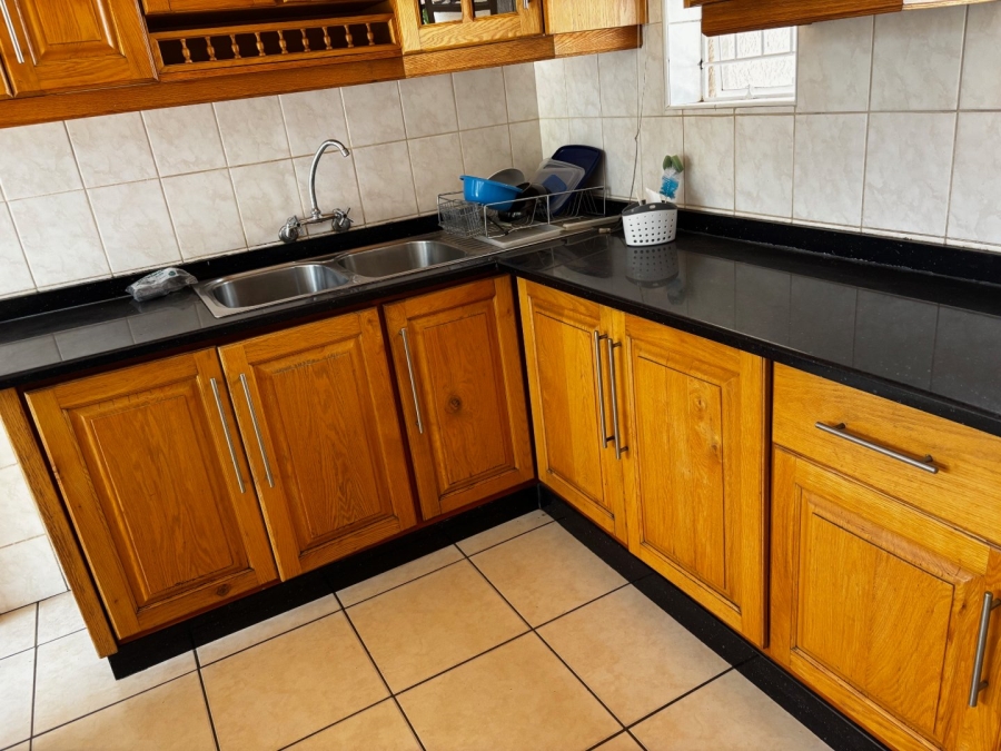 3 Bedroom Property for Sale in Neserhof North West